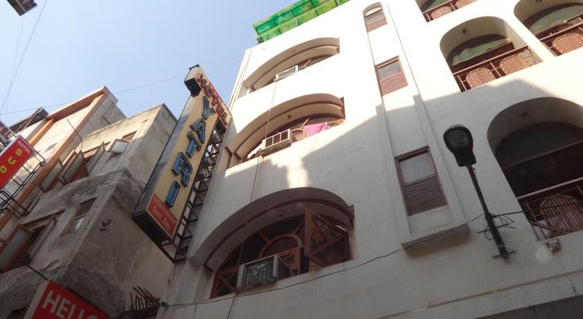 Hotel Yatri International New Delhi Bagian luar foto